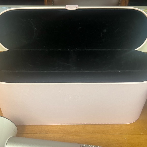 Dyson Hair Dryer - Picture 4 of 11